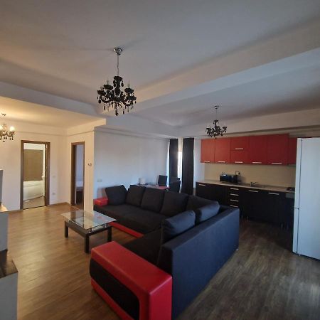 בראליה Jolie Suites מראה חיצוני תמונה