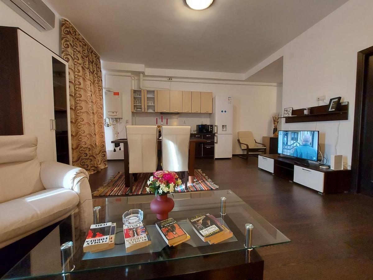 בראליה Jolie Suites מראה חיצוני תמונה
