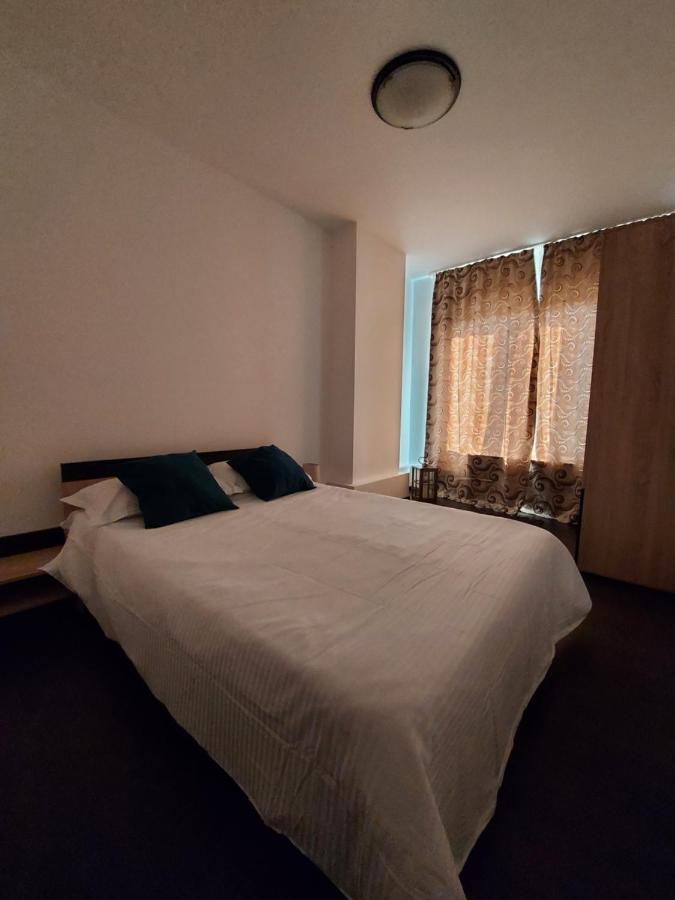 בראליה Jolie Suites מראה חיצוני תמונה