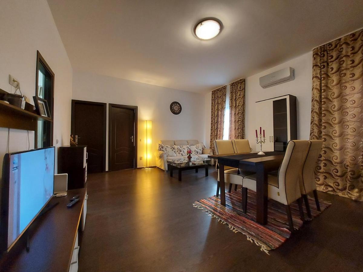 בראליה Jolie Suites מראה חיצוני תמונה