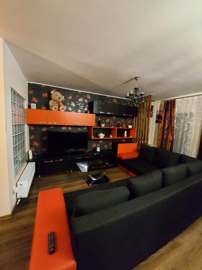 בראליה Jolie Suites מראה חיצוני תמונה