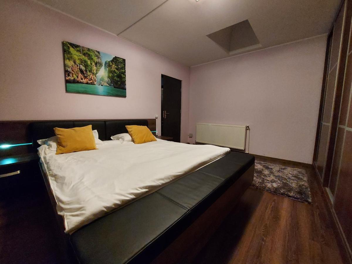בראליה Jolie Suites מראה חיצוני תמונה