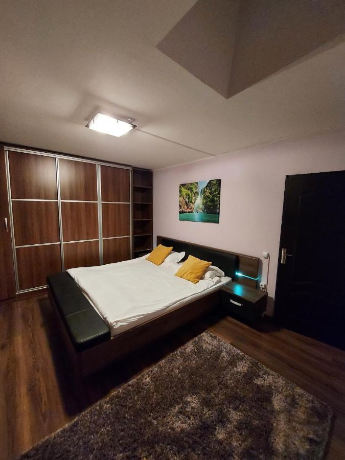 בראליה Jolie Suites מראה חיצוני תמונה