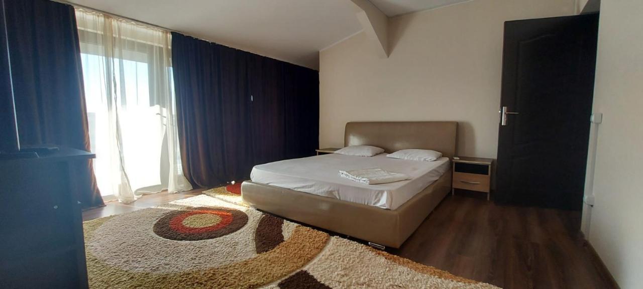 בראליה Jolie Suites מראה חיצוני תמונה