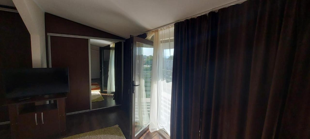 בראליה Jolie Suites מראה חיצוני תמונה