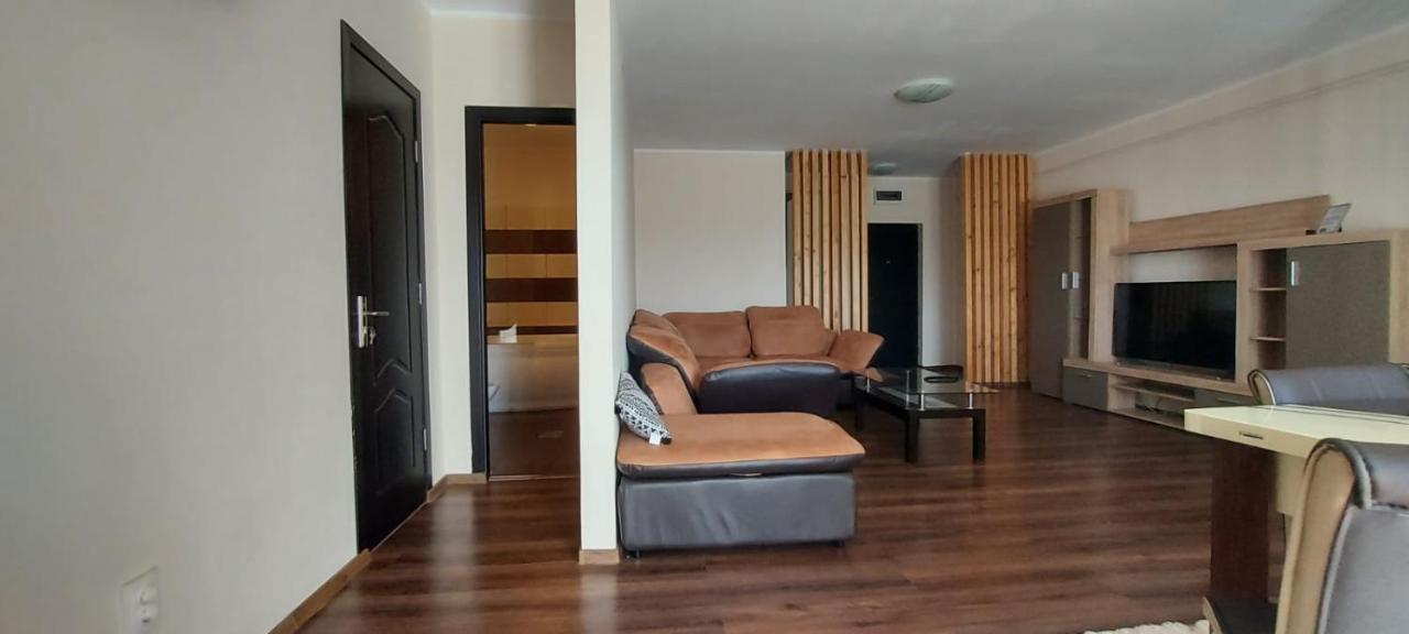 בראליה Jolie Suites מראה חיצוני תמונה