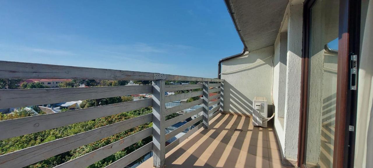 בראליה Jolie Suites מראה חיצוני תמונה