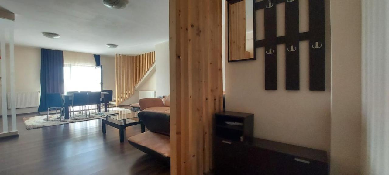 בראליה Jolie Suites מראה חיצוני תמונה