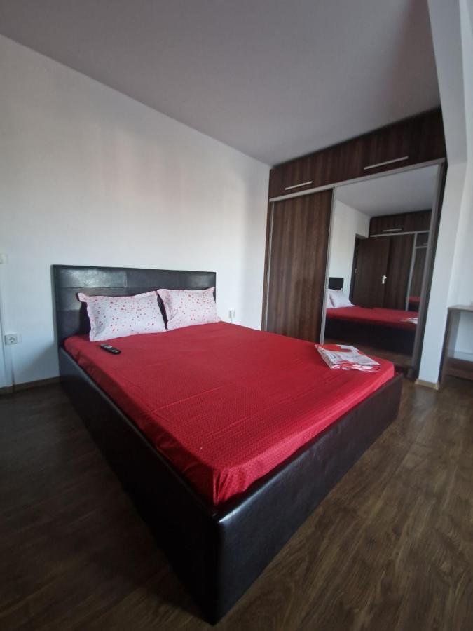בראליה Jolie Suites מראה חיצוני תמונה