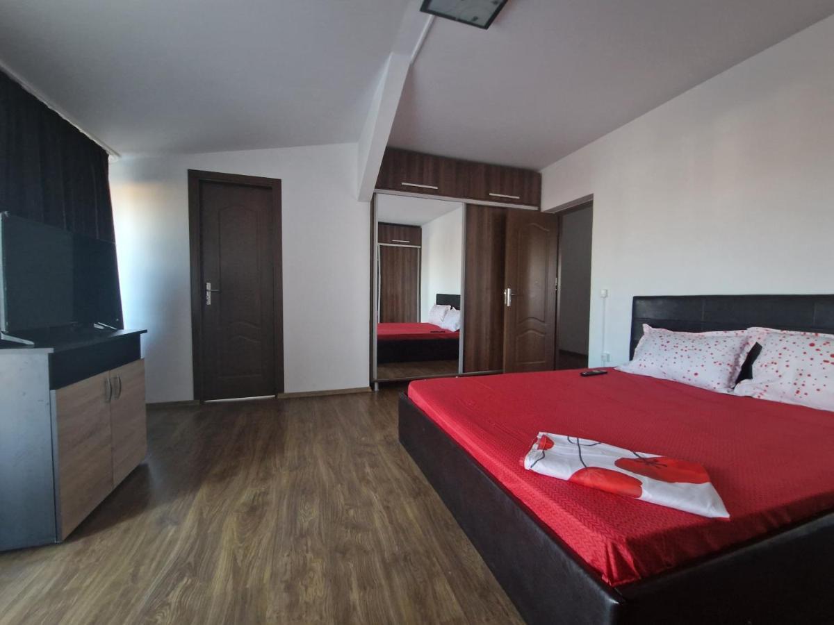 בראליה Jolie Suites מראה חיצוני תמונה